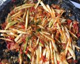 Foto langkah ke 3 dari resep Sambal Pencit (Mangga Muda).