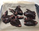 A picture of step 4 of Chilli chocolate chicken wings.