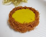 A picture of step 4 of Vermicilli mango rabdi nest.