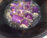 Foto langkah ke 1 dari resep Terong Teri Sambal.