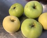 Une image de l'étape 1 de Compote de prunes et pommes du jardin au sucre de canne.