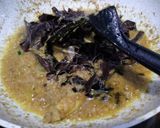 Foto langkah ke 3 dari resep 293.Ceker Ayam Jamur Kuping Masak kecap (Topping mie ayam).