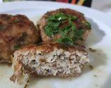 Pas rețetă Chifteluțe din carne de pui în sos de vin și lămâie 5 fotografie
