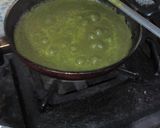 A picture of step 11 of Palak paneer.