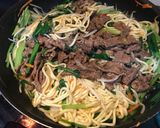 沙茶牛肉炒麵的食譜步驟6照片