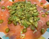 Foto del paso 3 de la receta: Tartar de salmón con aguacate aliñado
