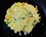 Foto del passaggio 4 della ricetta Okonomiyaki - Pancake salato giapponese