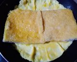Foto langkah ke 3 dari resep Egg Toast ala JK (정국표 겉.바.속.촉 토스트).