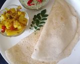 A picture of step 4 of Masala Dosa and chutney.