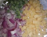 A picture of step 2 of Yellow noodles.