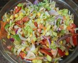 Foto del paso 7 de la receta: Tortilla de papas con cebolla y puerro sofrito y ensalada