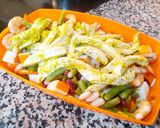Foto del paso 8 de la receta Ensalada de tres judías, pollo, langostinos y mojo de naranja