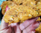 Foto del paso 5 de la receta: Tortillitas de cebolla especiada