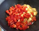 Une image de l'étape 8 de Poulet aux poivrons rouges crème et parmesan.