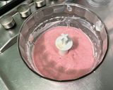 Une image de l'étape 5 de Coupes aux framboises, skyr et cranberries.
