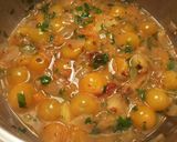 Foto del paso 8 de la receta Salsa de tomates cherrys amarillos con un punto de picante