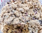 Foto langkah ke 3 dari resep Cranberry Chocolate Scones.