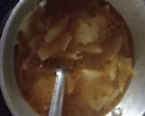 A picture of step 4 of Papad in gravy.