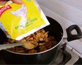 A picture of step 5 of Chicken Pasta With White Sauce 😋.