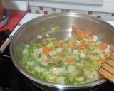 Foto del paso 2 de la receta: Pargo en salsa con langostinos