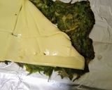 A picture of step 4 of Baked Spinach chicken cheese roll.