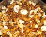 A picture of step 2 of Caramelized dry fruits.