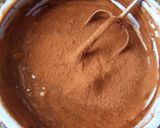 Foto del paso 2 de la receta Bizcocho marmolado de cacao y vainilla al whisky