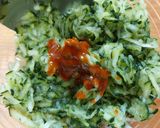 Foto del paso 3 de la receta: Ensalada de pepino rallado