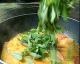 Foto langkah ke 6 dari resep Ikan tenggiri woku kemangi.