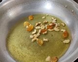 A picture of step 1 of Strawberry kesari.