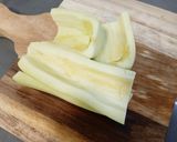 Foto del paso 1 de la receta Bizcocho de calabacín y algarroba