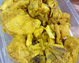 Foto langkah ke 4 dari resep Ayam Ungkep Bumbu Kuning.