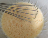 Foto del paso 4 de la receta: Tortilla de calabacín, pimiento y quesitos