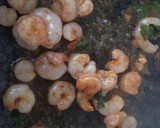 Foto del paso 5 de la receta: Salmón con crema Thai de ajo y coco