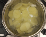 Foto del paso 1 de la receta: ~Pez espada con patatas cocidas~