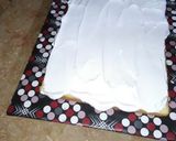 A picture of step 3 of Strawberries cake.