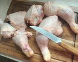 Une image de l'étape 1 de Cuisses de poulet aux champignons et mascarpone au Cook Expert.