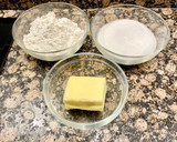 Foto del paso 1 de la receta: Pastel con plátano y Dulce de leche