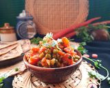 A picture of step 5 of Gajar Matar Sabzi.