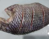 Hình bước làm 1 của món Cá rô phi chiên giòn