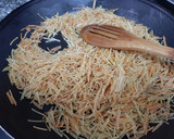 Foto del paso 1 de la receta: Fideuá con calamares y gambas