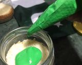 A picture of step 4 of 14th August Special cake Jars.