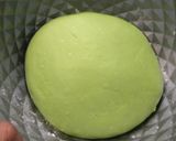 Foto langkah ke 4 dari resep Donat Pandan.