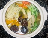 Foto del paso 2 de la receta: Sopa (nabe) de Miso con Hongos y Vegetales!