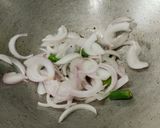 A picture of step 2 of Okra Potato Masala Fry.