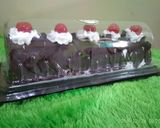Foto langkah ke 8 dari resep Blackforrest Roll Cake.
