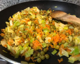 Foto del paso 1 de la receta: Revuelto de verduras y atún