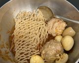 Hình bước làm 2 của món Phở sắn trộn xíu mại