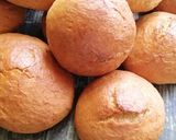 A picture of step 4 of CINNAMON BUNS/SCONS.