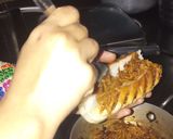 A picture of step 5 of Japanese noodle sandwich(yakisoba bread).